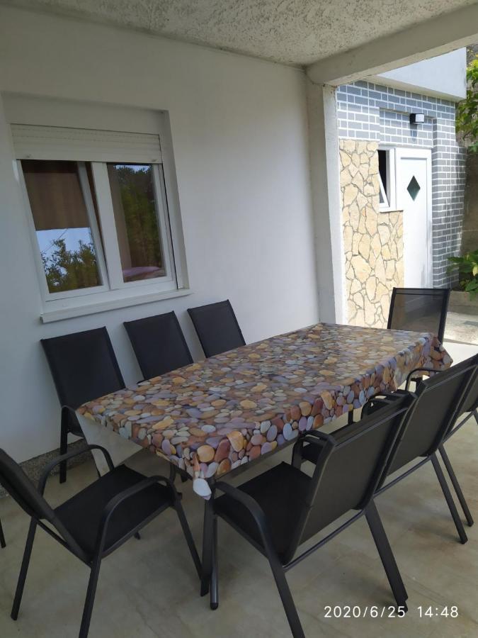 Apartment Valeria Lopar Exterior foto