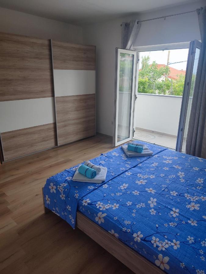 Apartment Valeria Lopar Exterior foto